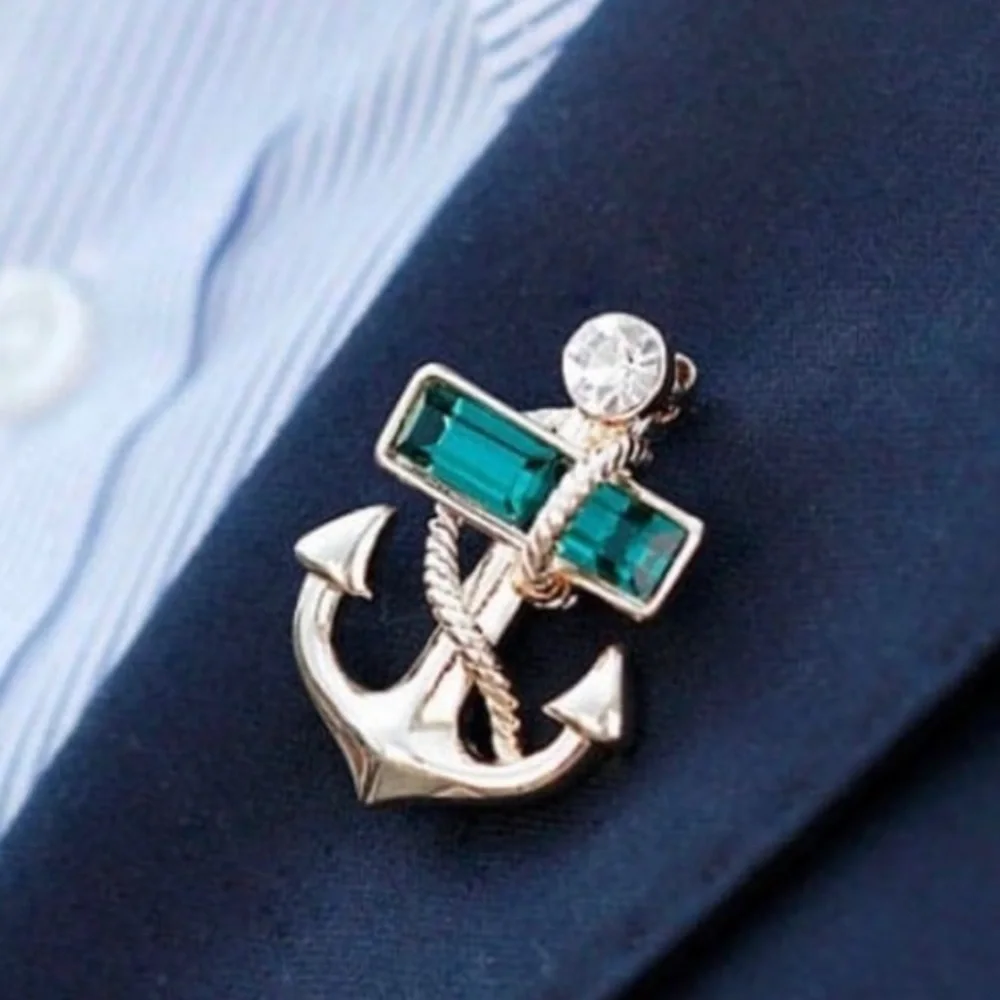 🫶🏻 Nautical Anchor Jacket Pin